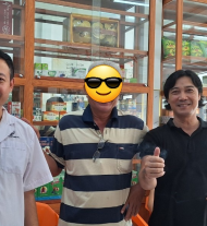 Anh H&ograve;a - 40 tuổi