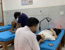 cứu ngải- bấm huyệt